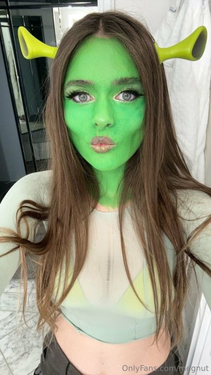 Megan Guthrie Photo #626