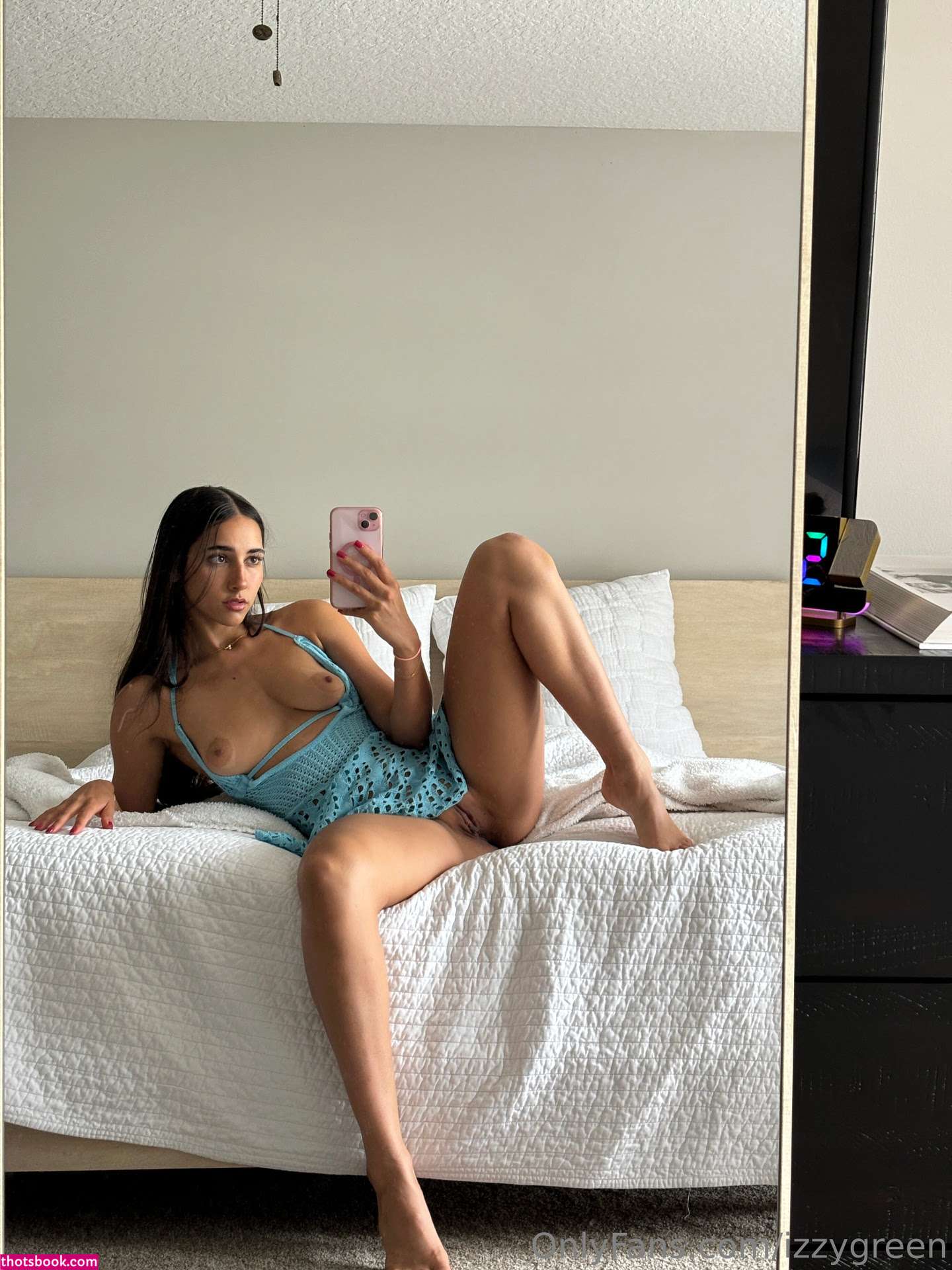 Izzy Green Photo #501