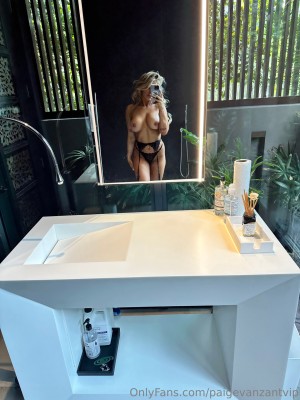 Paige Vanzant Photo #869