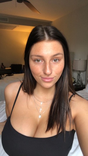 Abbey Wilson Photo #26