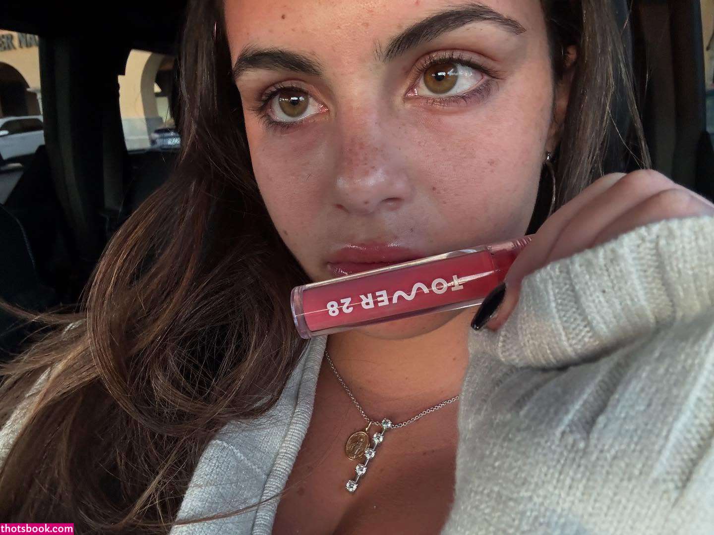 Sarabella Harris Photo #7