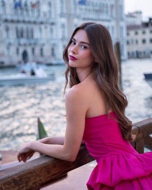 Vittoria Milanese Photo #8