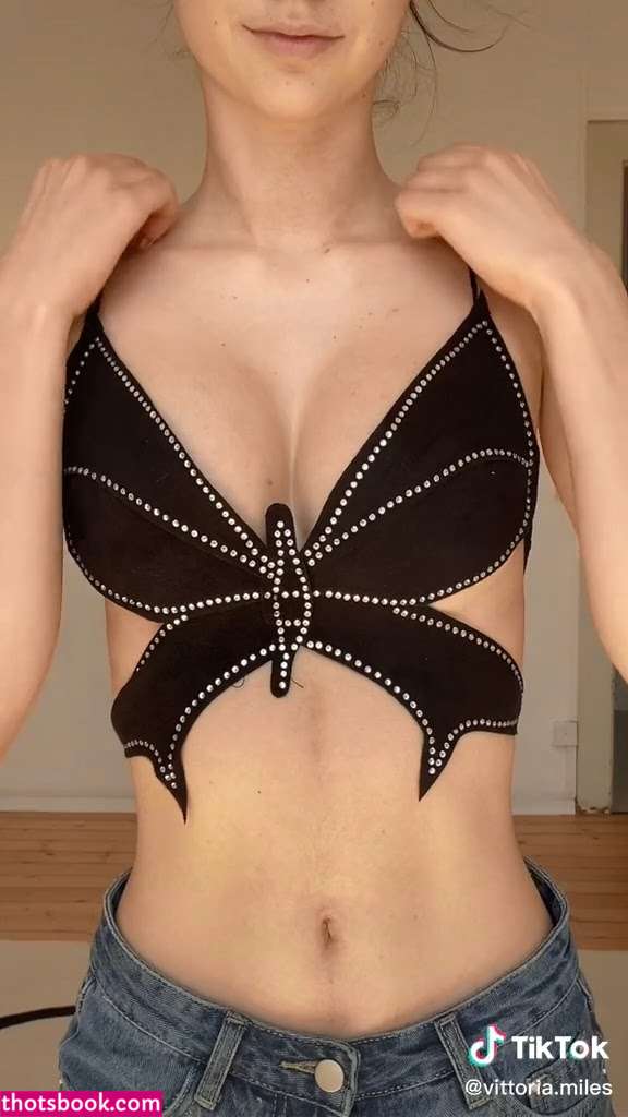 Vittoria Milanese Photo #15