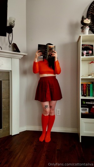 Cottontailva Photo #132