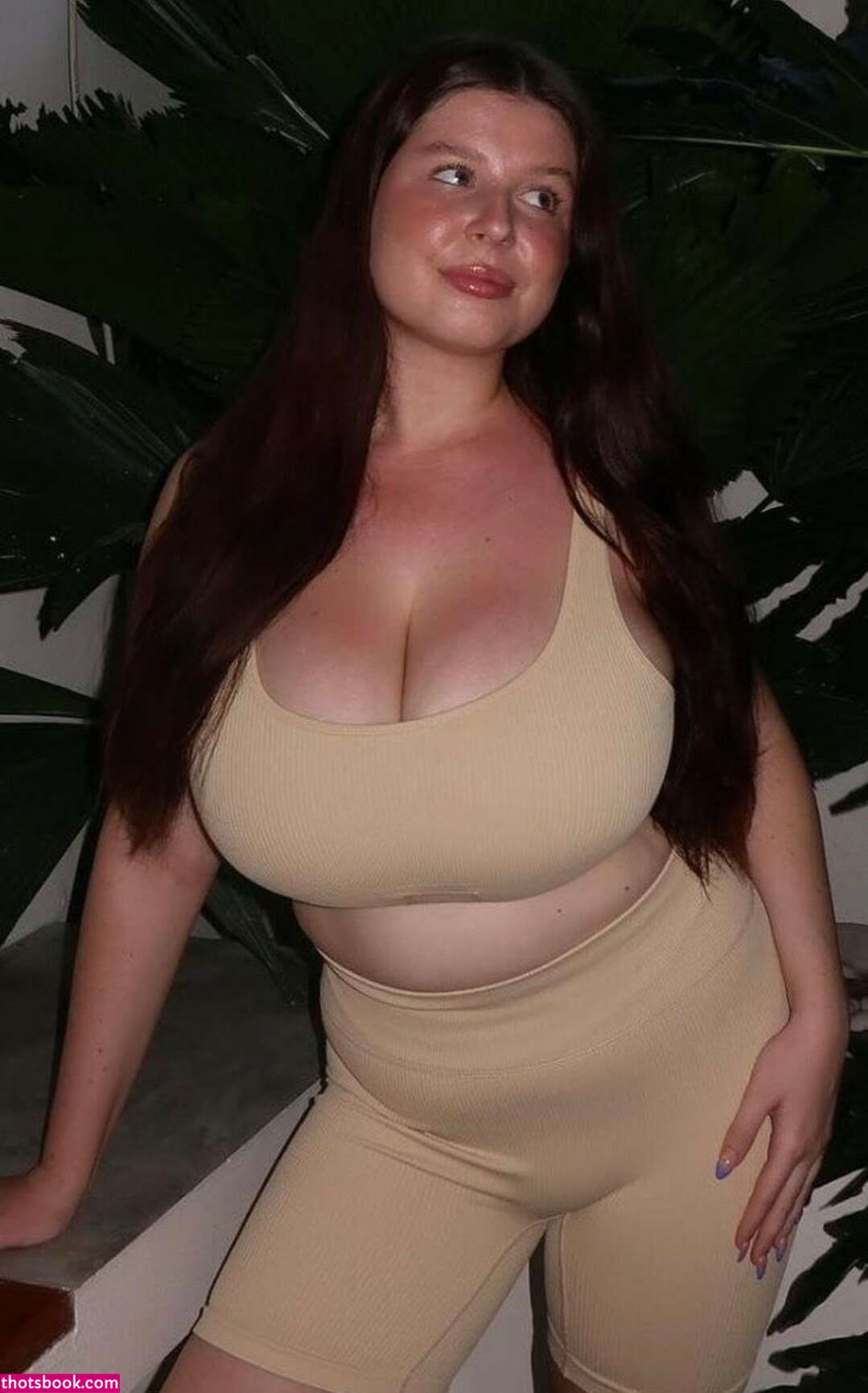 Kikiiscrying Photo #276