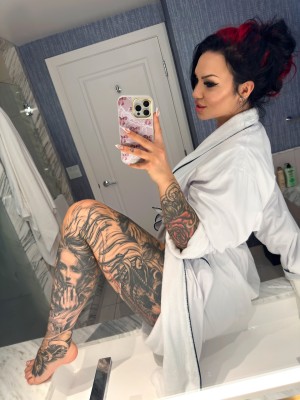 Starfucked Photo #392