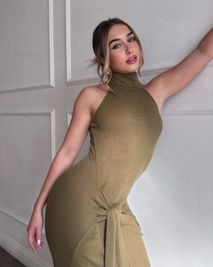 Heloise Hut Photo #77