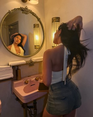 Julia Kelly Photo #38