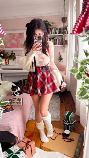 Shy Charlotte Photo #26