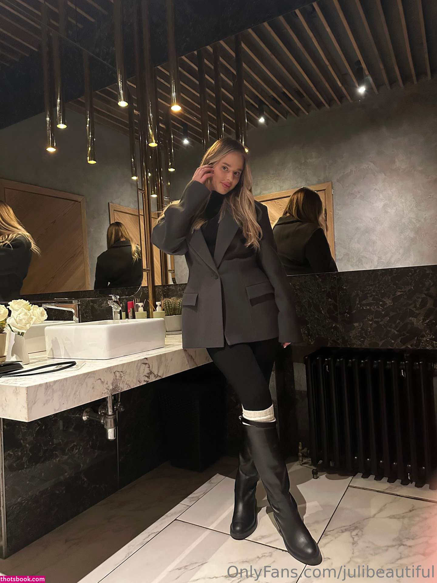 julibeautiful Photo #21