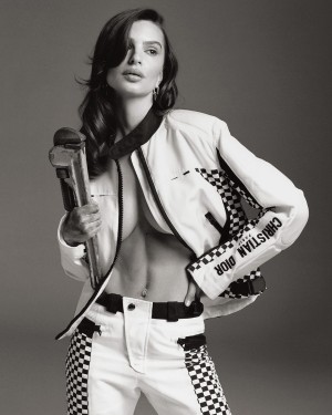 Emily Ratajkowski Photo #334