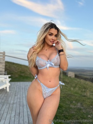 Emily Sears Photo #371