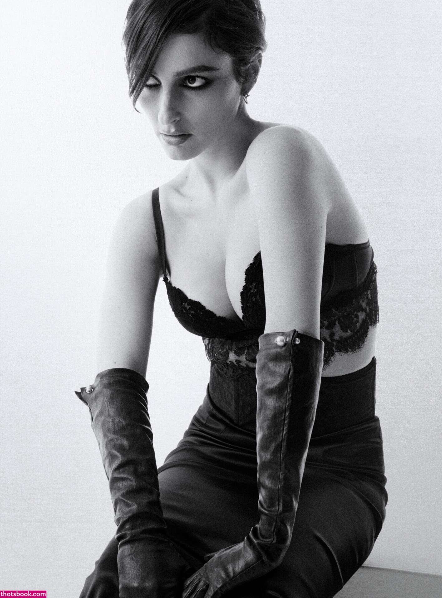 Banks Photo #17