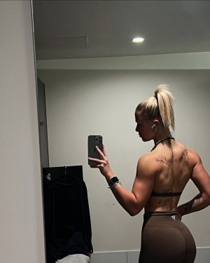 scarlyparkerr Photo #9