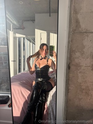 Victoria Lynn Myers Photo #37