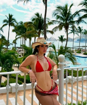 Natalie Gibson Photo #126