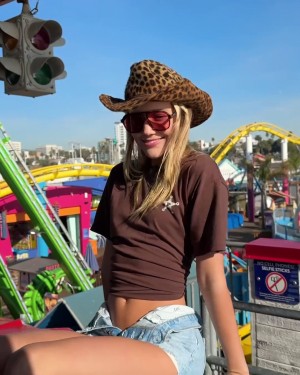 Olivia Ponton Photo #150