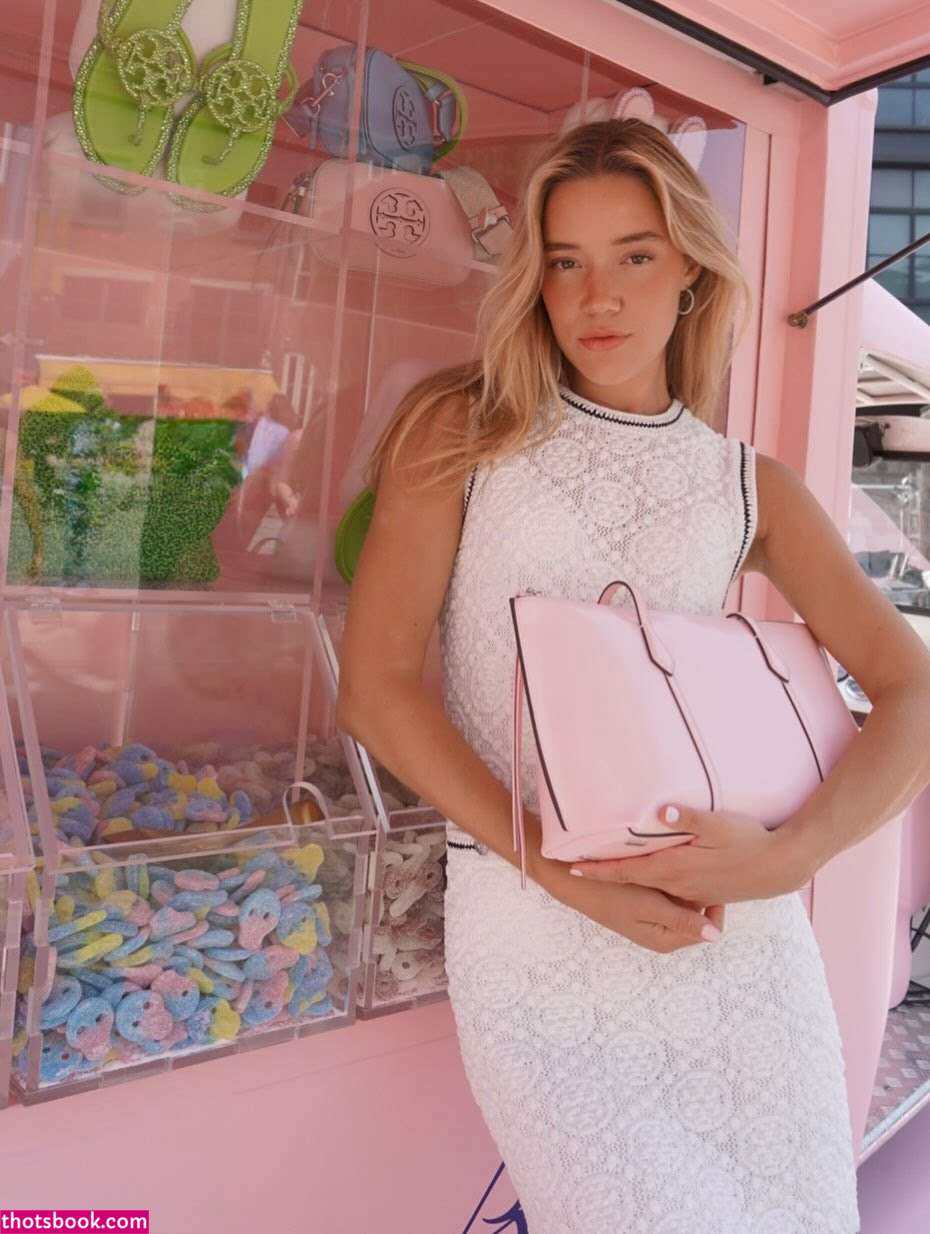 Olivia Ponton Photo #175