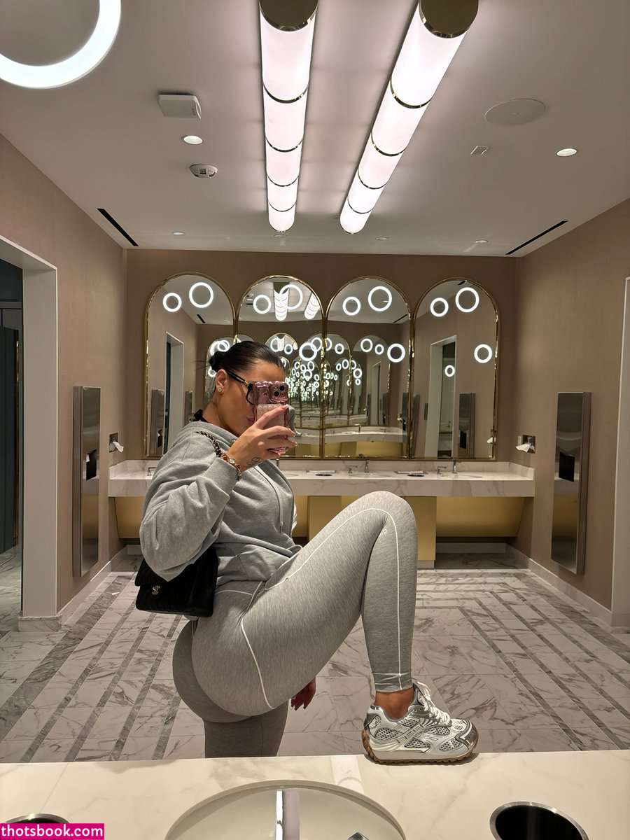 amelaomore Photo #57