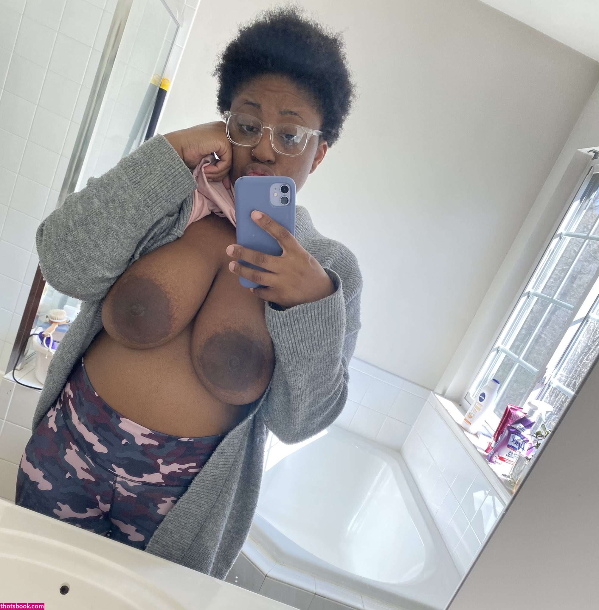 Bubbles2696 Photo #10