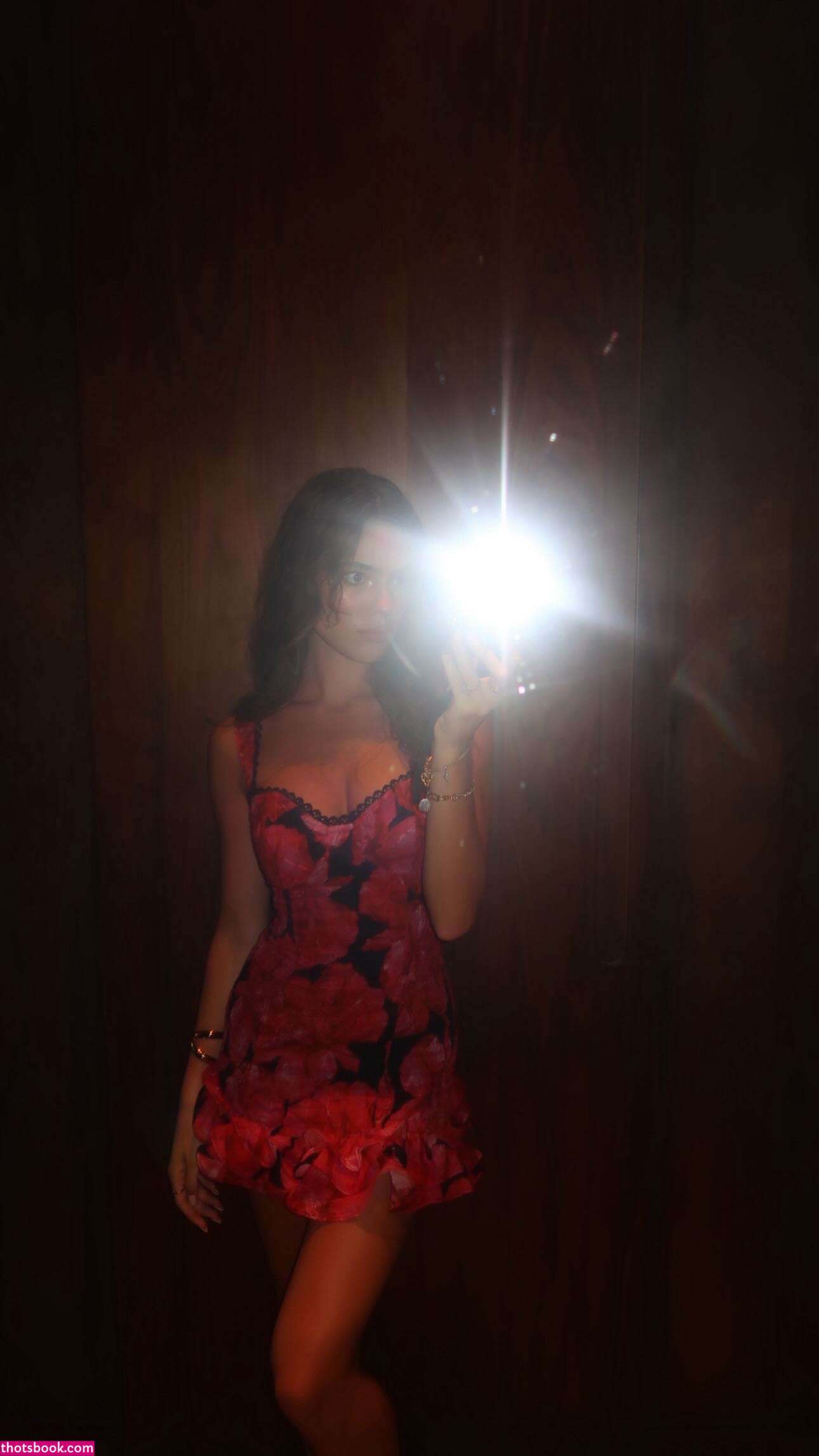 Ella Mendelsohn Photo #9