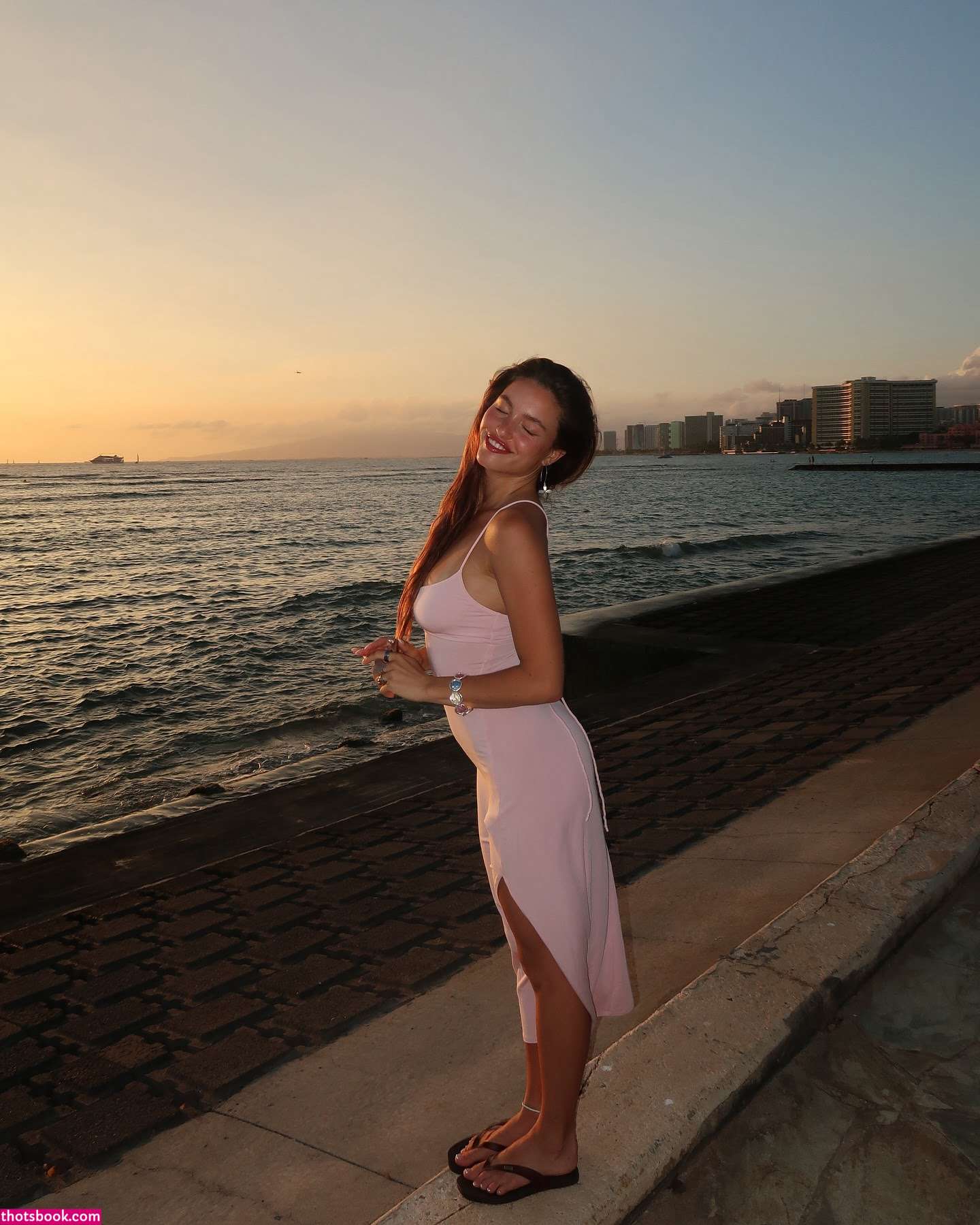 Sylvia Snyders Photo #11