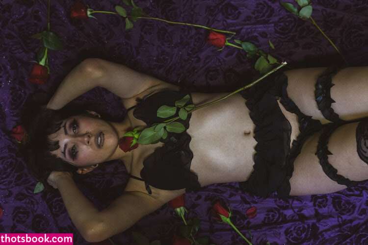 Clawsncuddles Photo #12