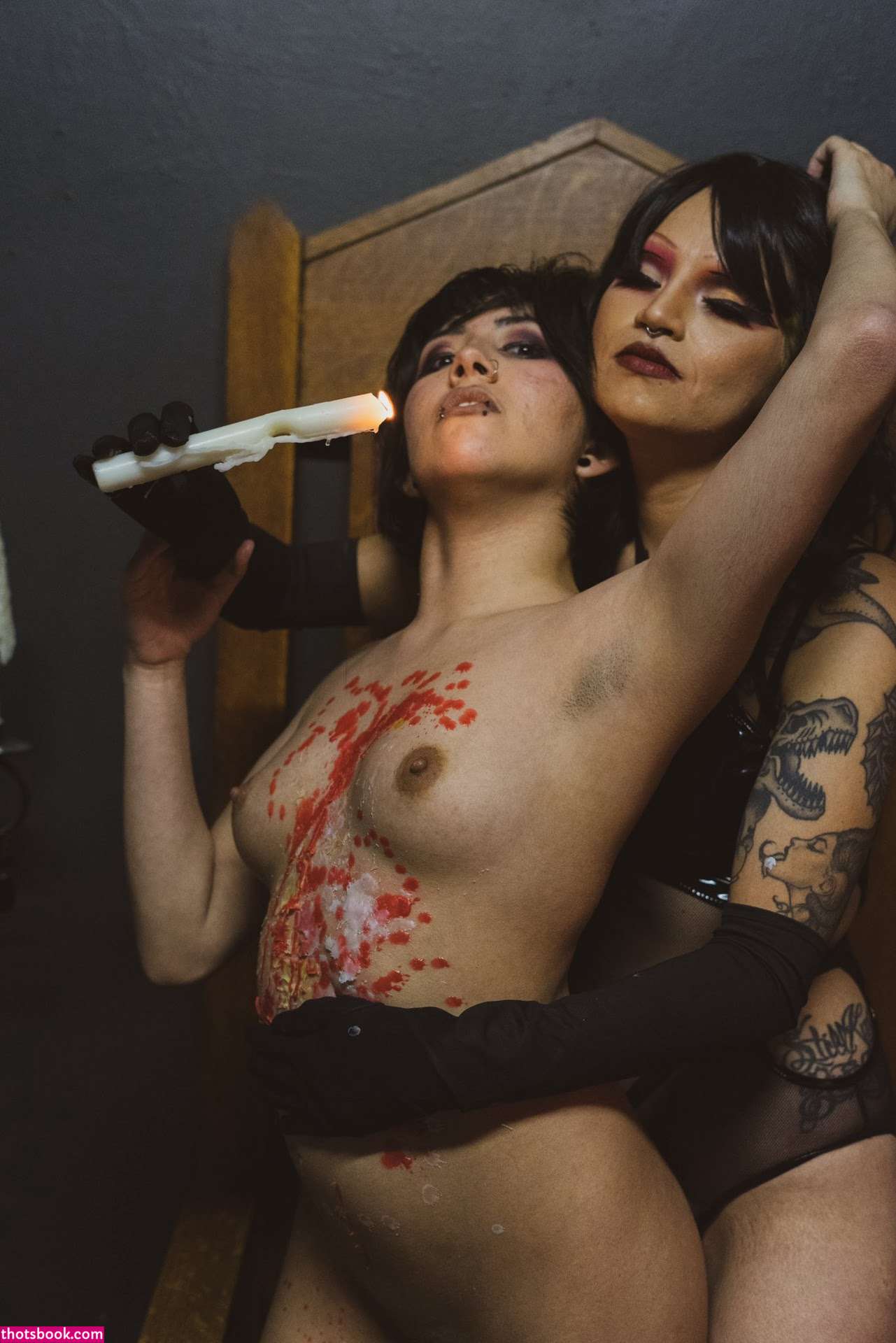 Clawsncuddles Photo #22