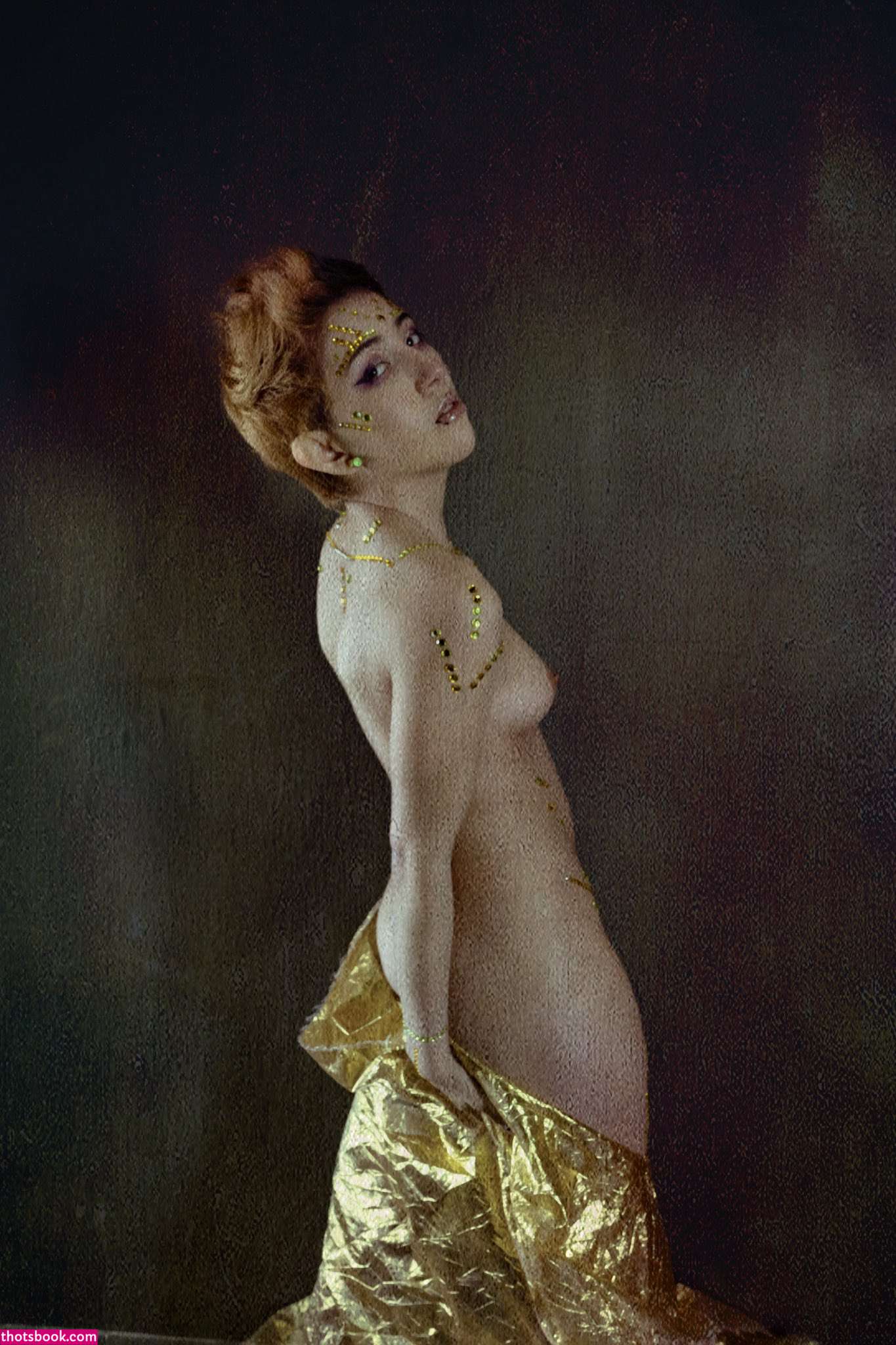 Clawsncuddles Photo #26