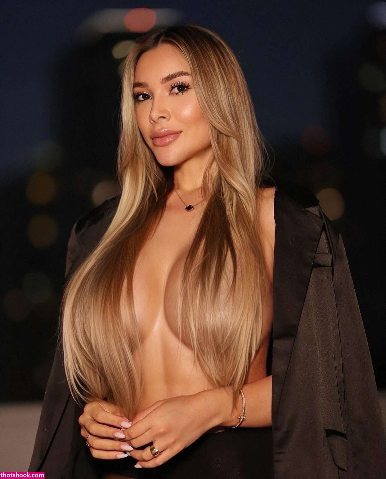 Ester Ana Photo #143