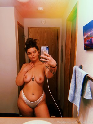 Honeydripbri Photo #18