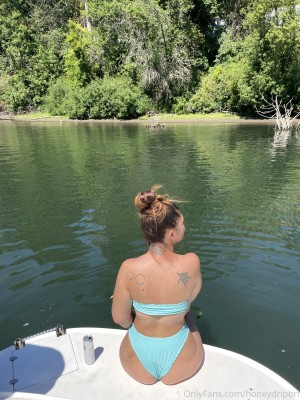 Honeydripbri Photo #26