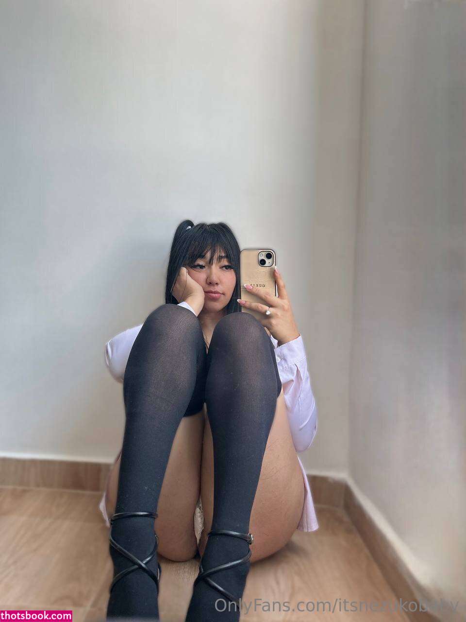 Nezukobabyxoxo Photo #30