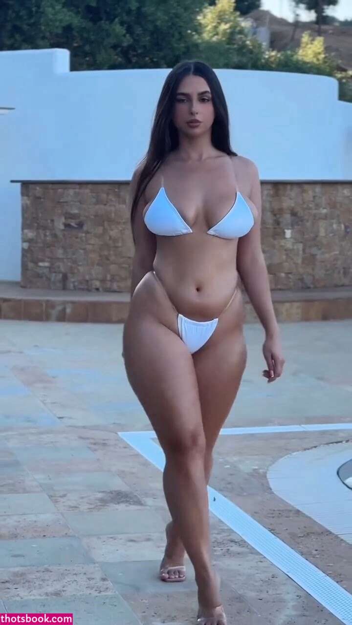 Eva Savagiou Photo #114