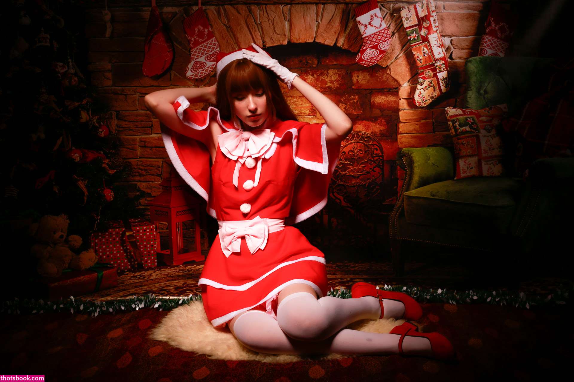 Kiki Glitter Photo #5