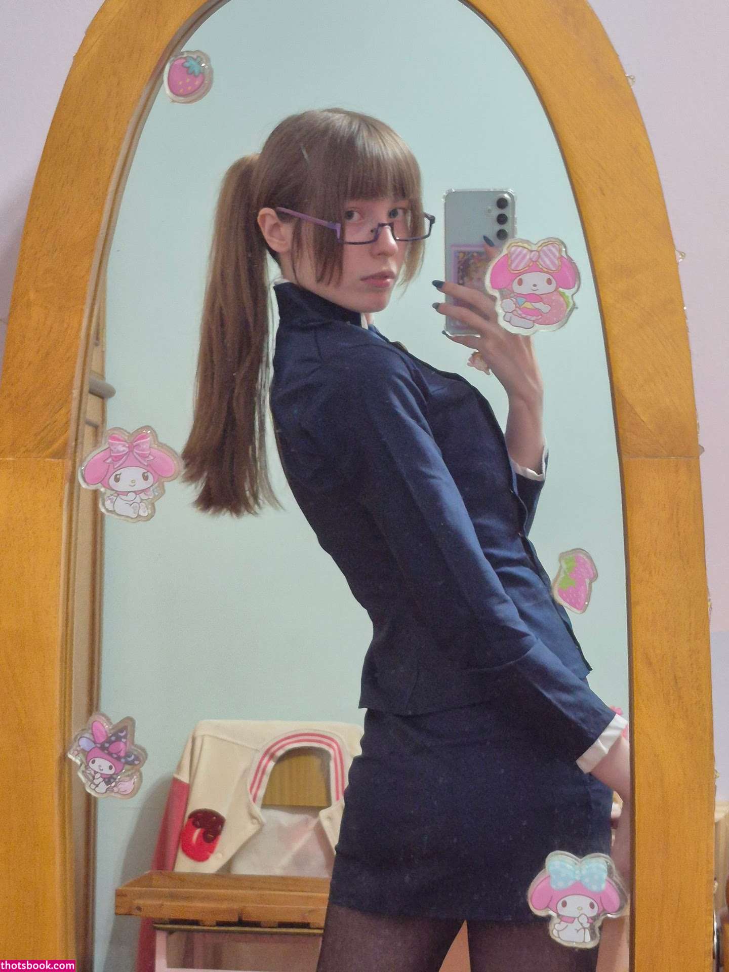 Kiki Glitter Photo #49