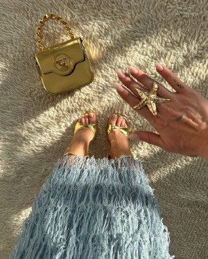 Leslie Golden Photo #1