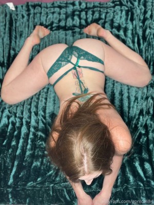 Aprilcali84 Photo #2