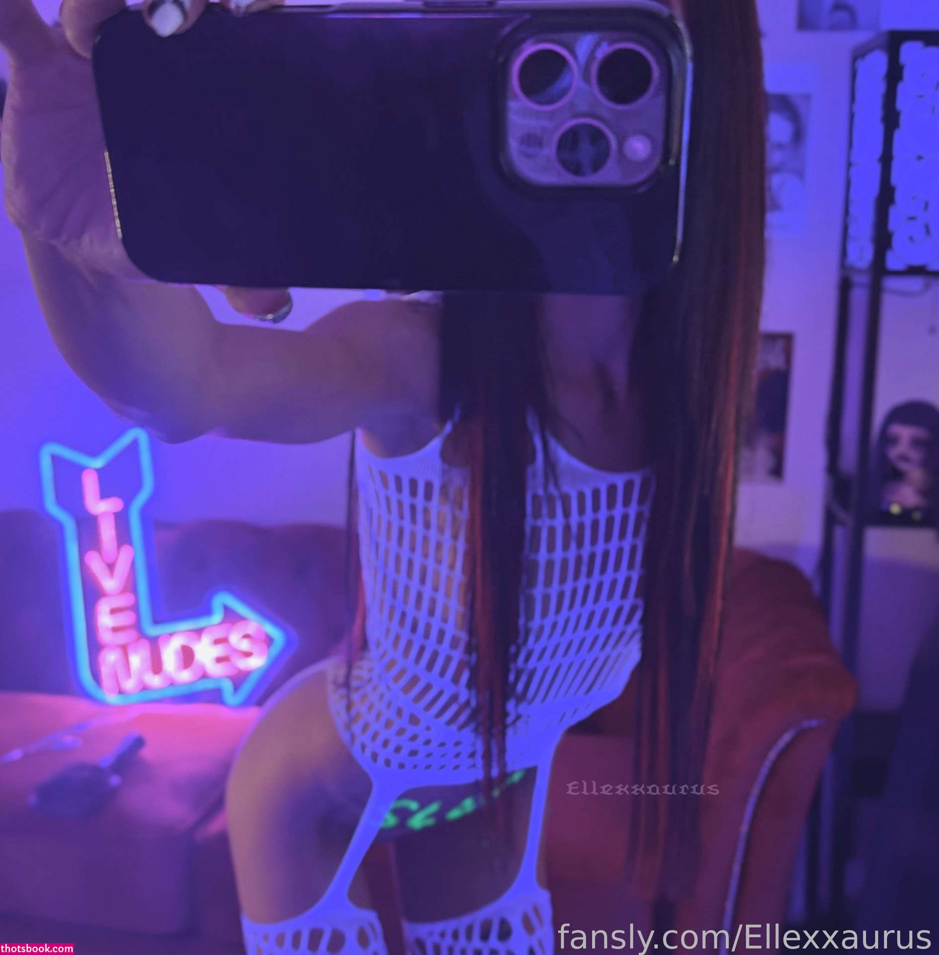 Ellasaurus23 Photo #147