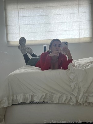 Kayla Simmons Photo #357