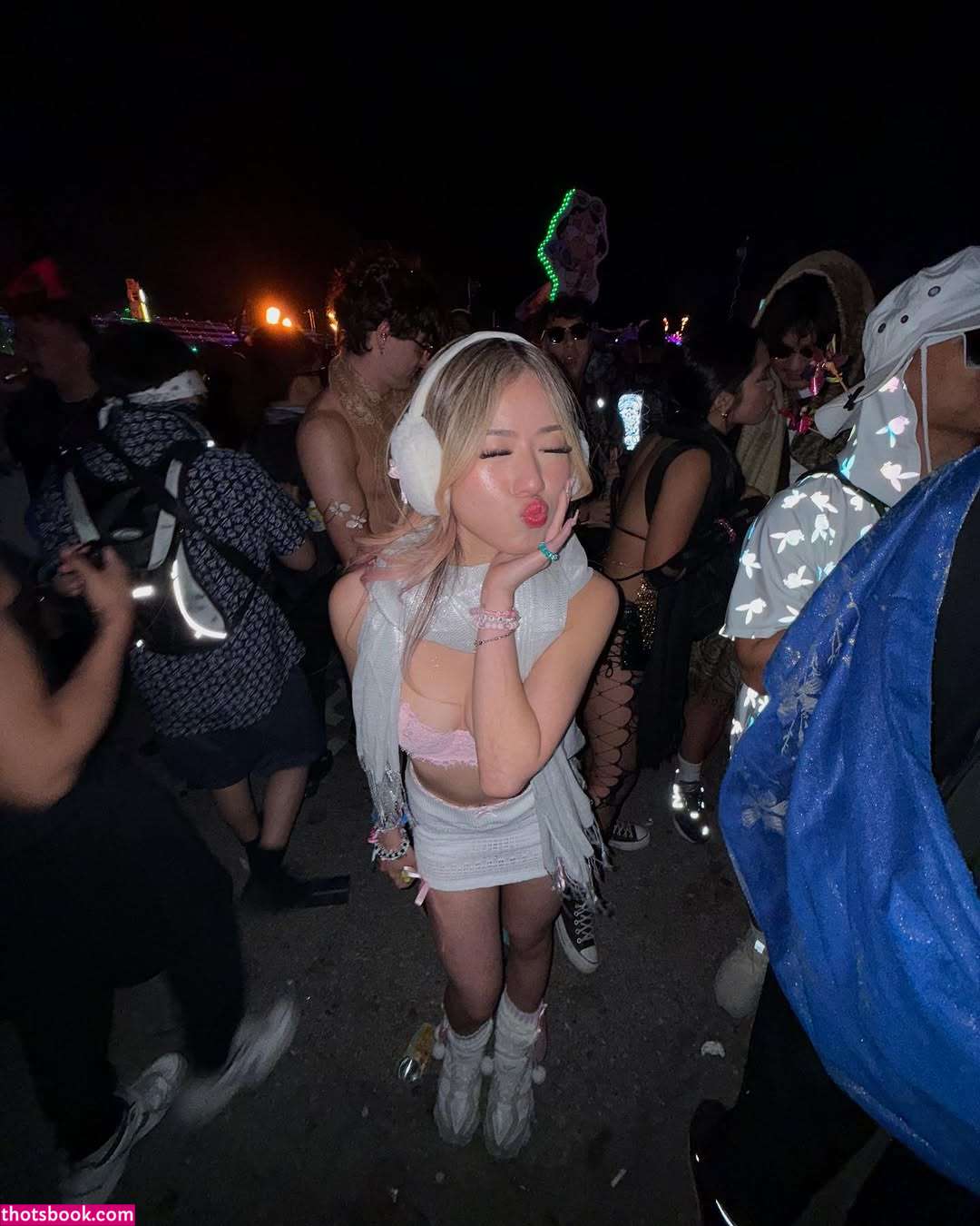 Celia Tran Photo #35