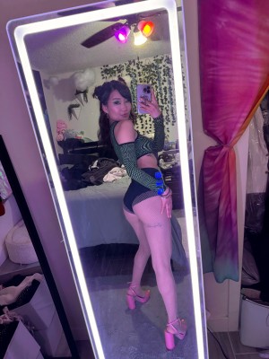 Jeannieelisemai Photo #39