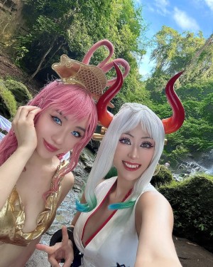 Larissa Rochefort Photo #18