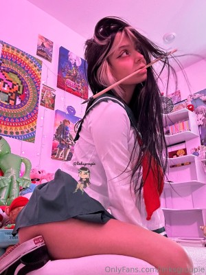 Linksgroupie Photo #228