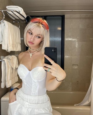 Clotilde Gauneau Photo #29