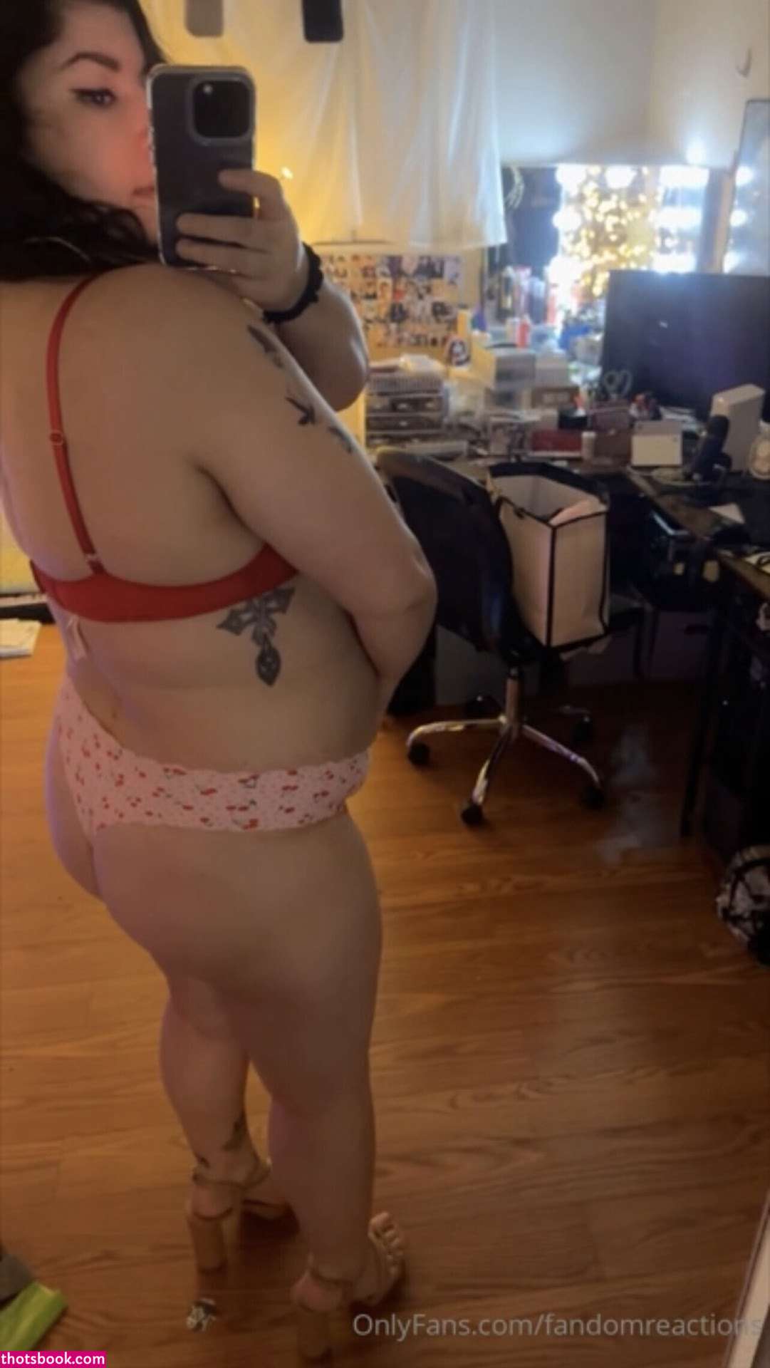 Fandomreactions Photo #11