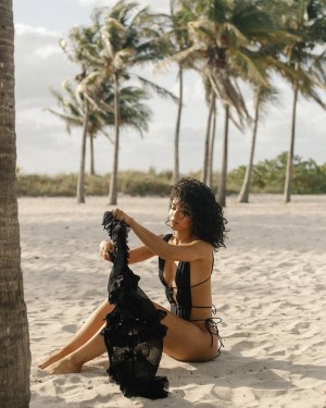 Yovanna Ventura Photo #98