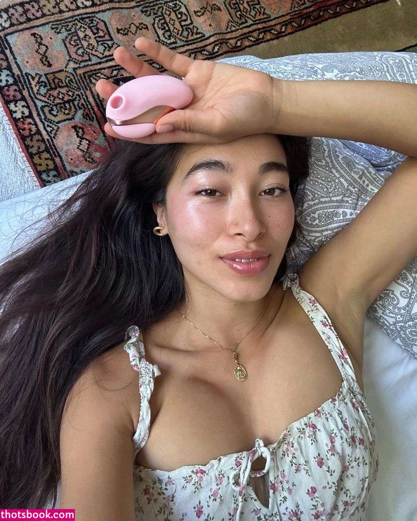 Hitomi Mochizuki Photo #66