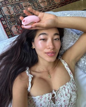 Hitomi Mochizuki Photo #66