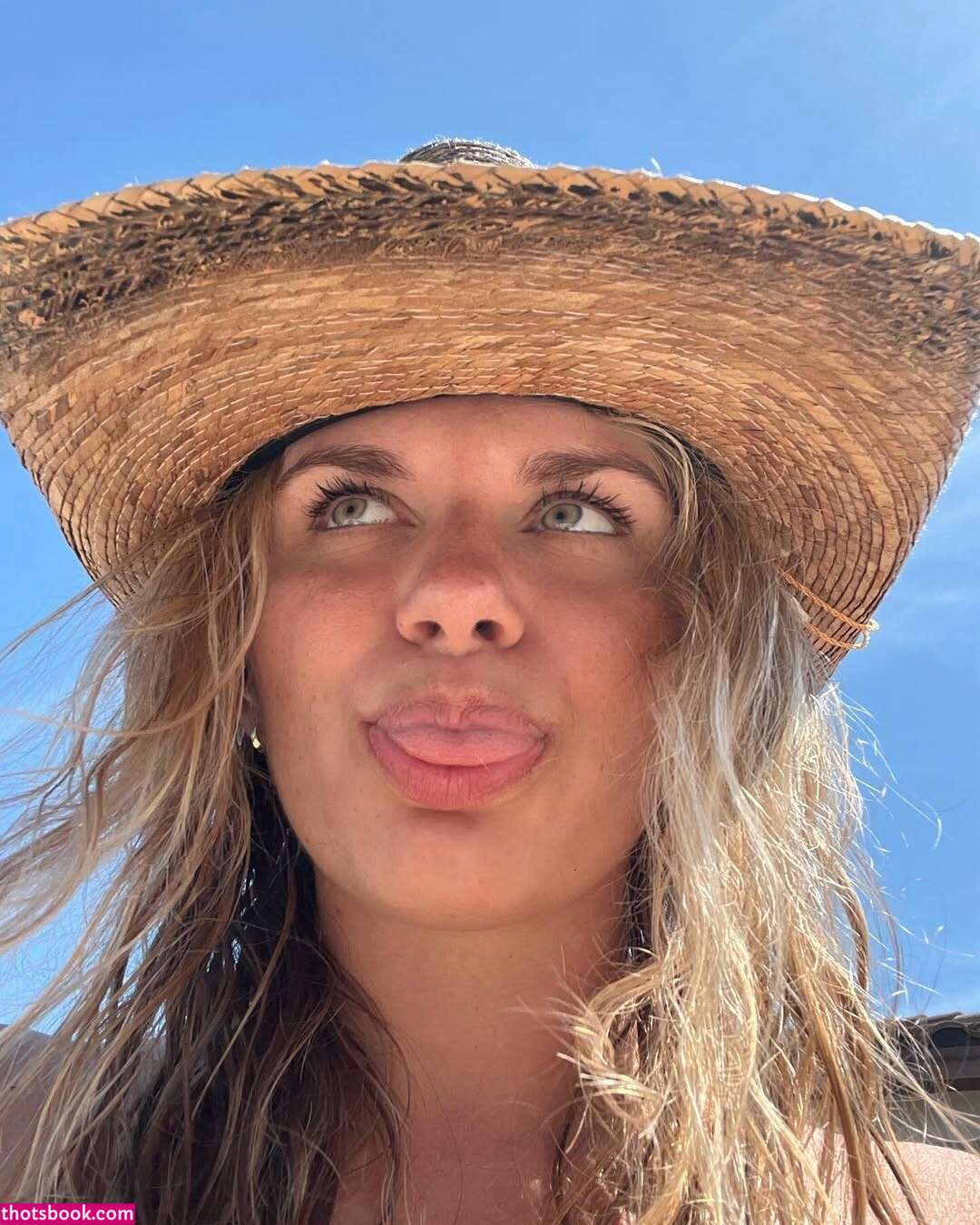 Claire Schroeder Photo #26